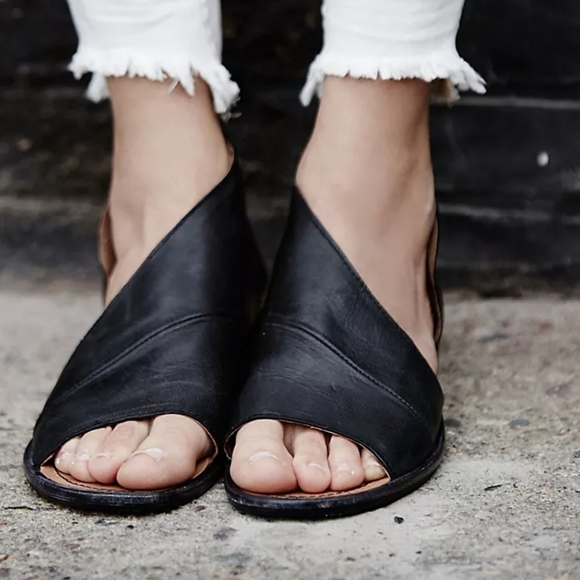 Free People Shoes - Free People mont blanc sandals